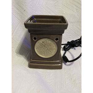 Scentsy Lotus Flower Green Full Size Deluxe Wax Warmer Retired w/ Bulb EUC Clean